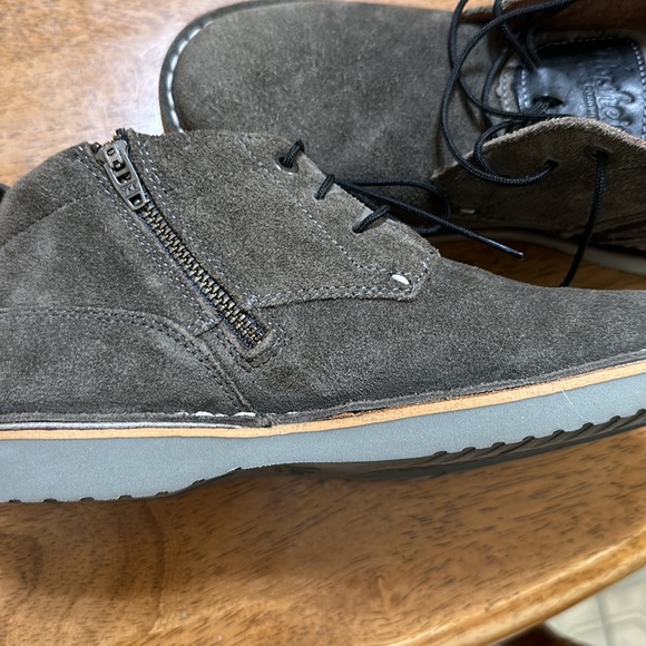 Boys size 3 suede dress shoes - Picture 6 of 7